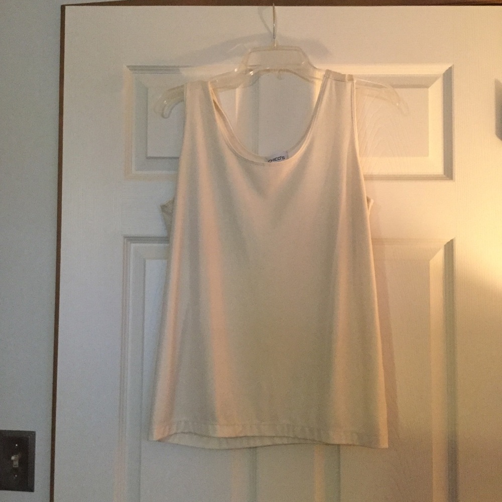 Chico’s Traveler’s Tank - Pale Celery Size 2